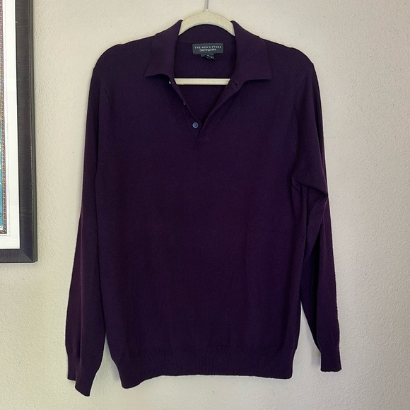 Bloomingdale’s The Men’s Store Purple Cashmere Sweater with Button Collar - Picture 1 of 4